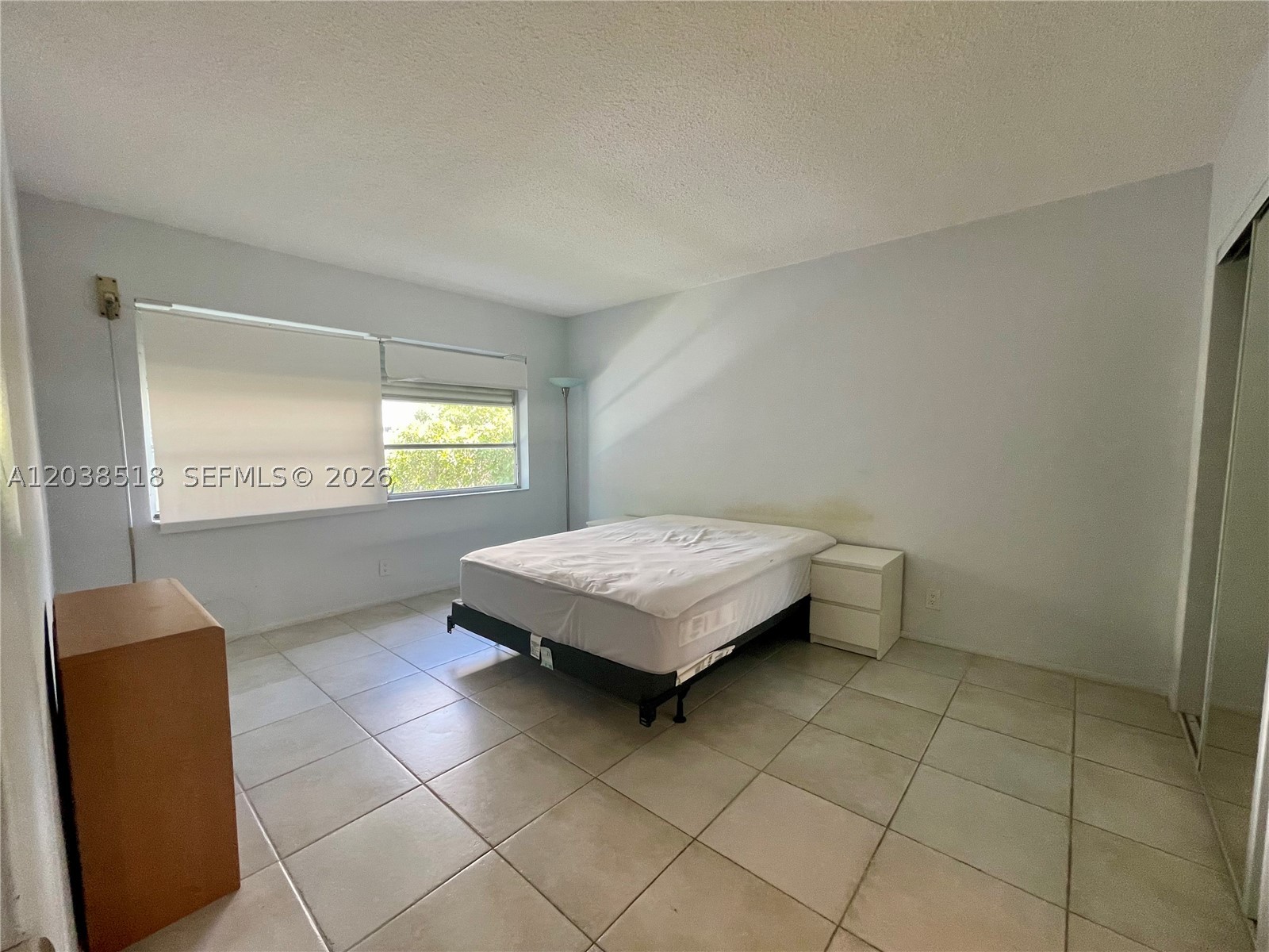 ISLE OF PARADISE CO-OP - Residential Lease