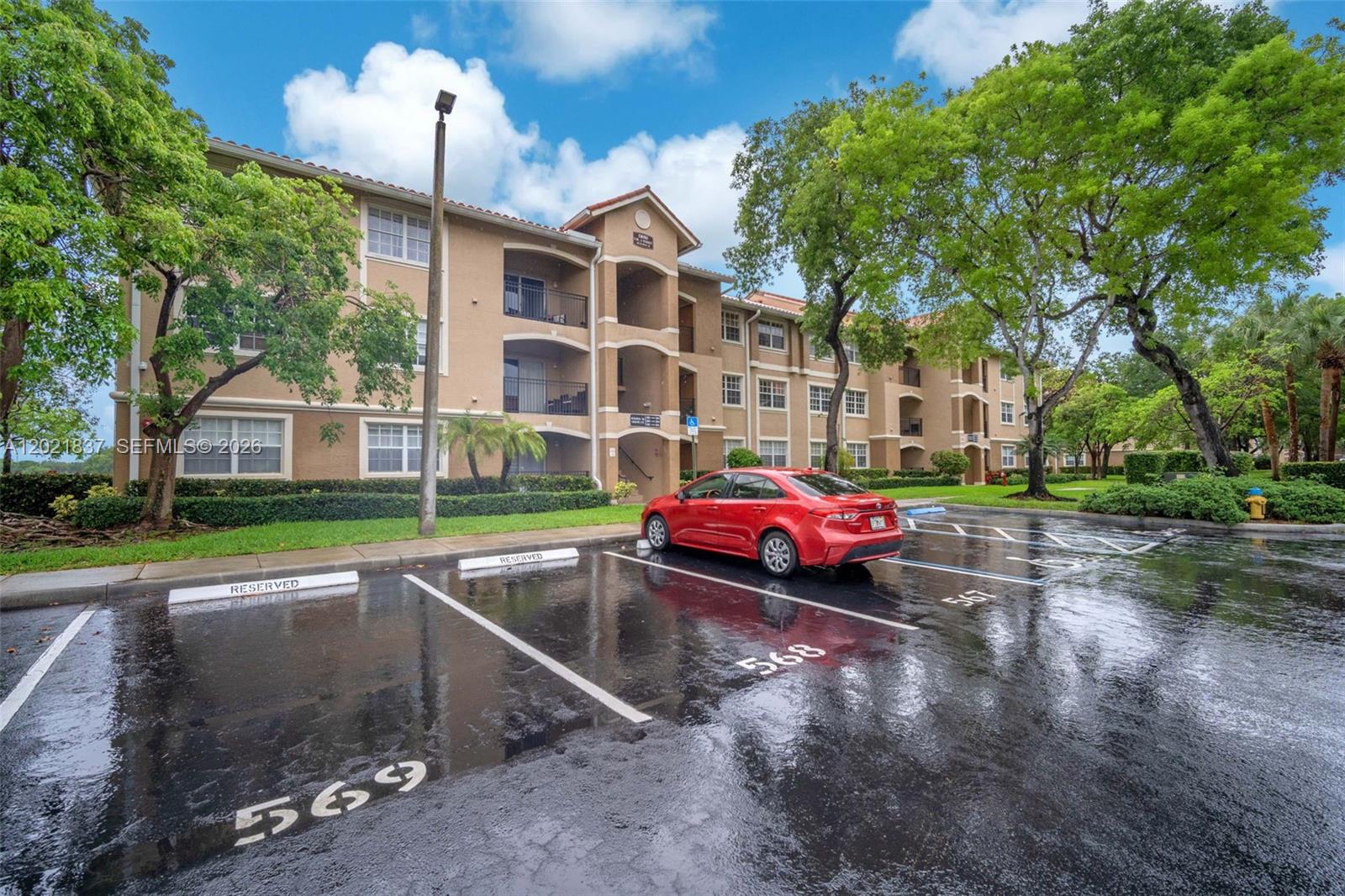 MARQUESA CONDO - Residential