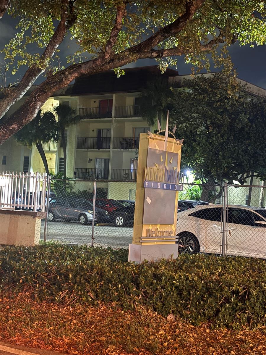 CAPRI GARDENS CONDO - Residential
