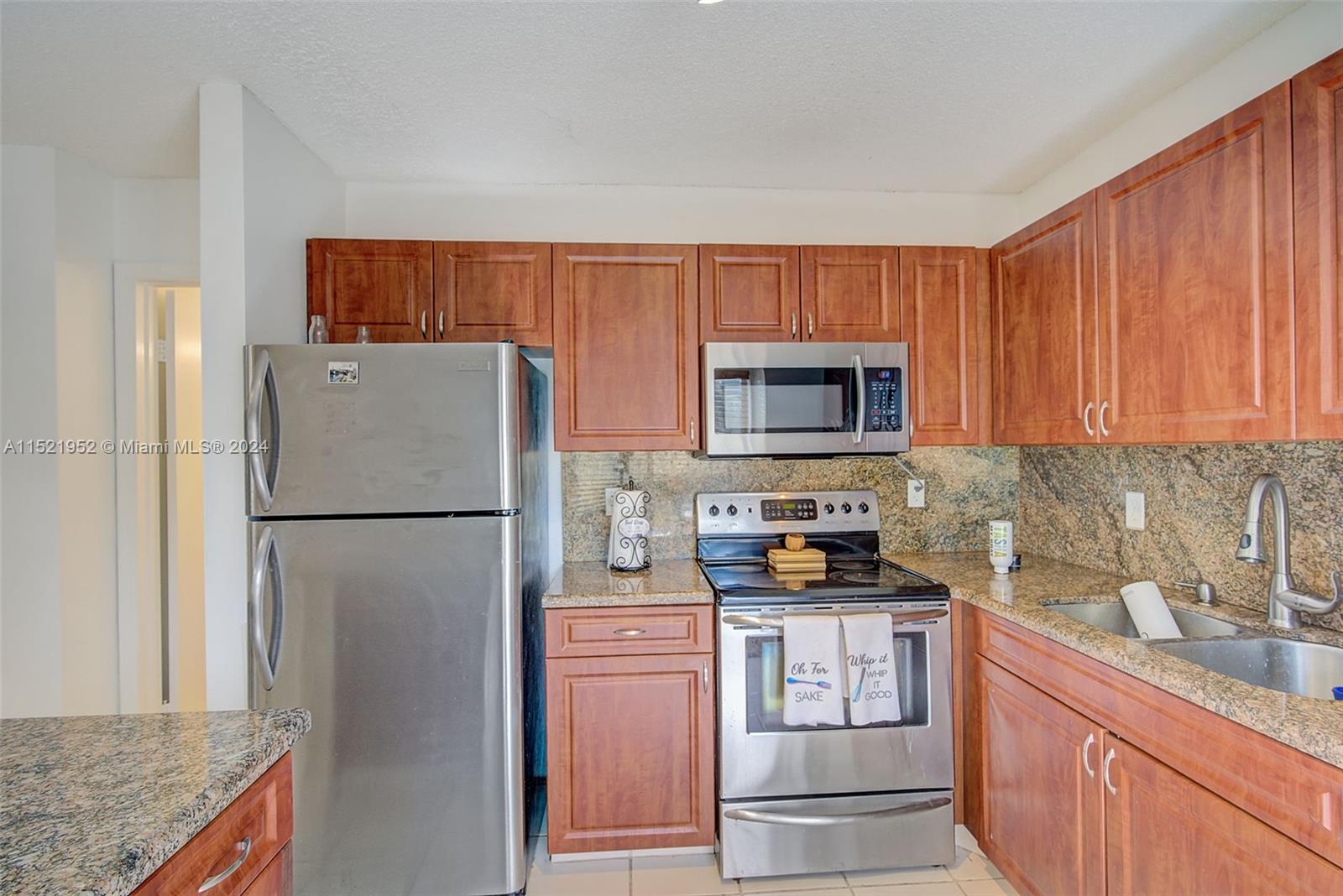 PLUM AT BOCA POINTE CONDO - Residential Lease