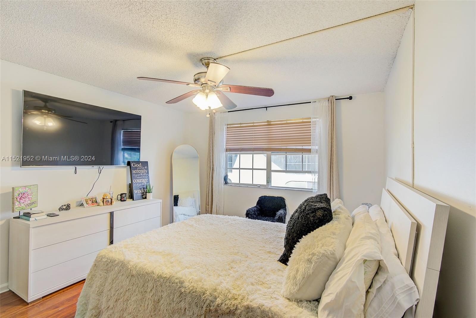 PLUM AT BOCA POINTE CONDO - Residential Lease