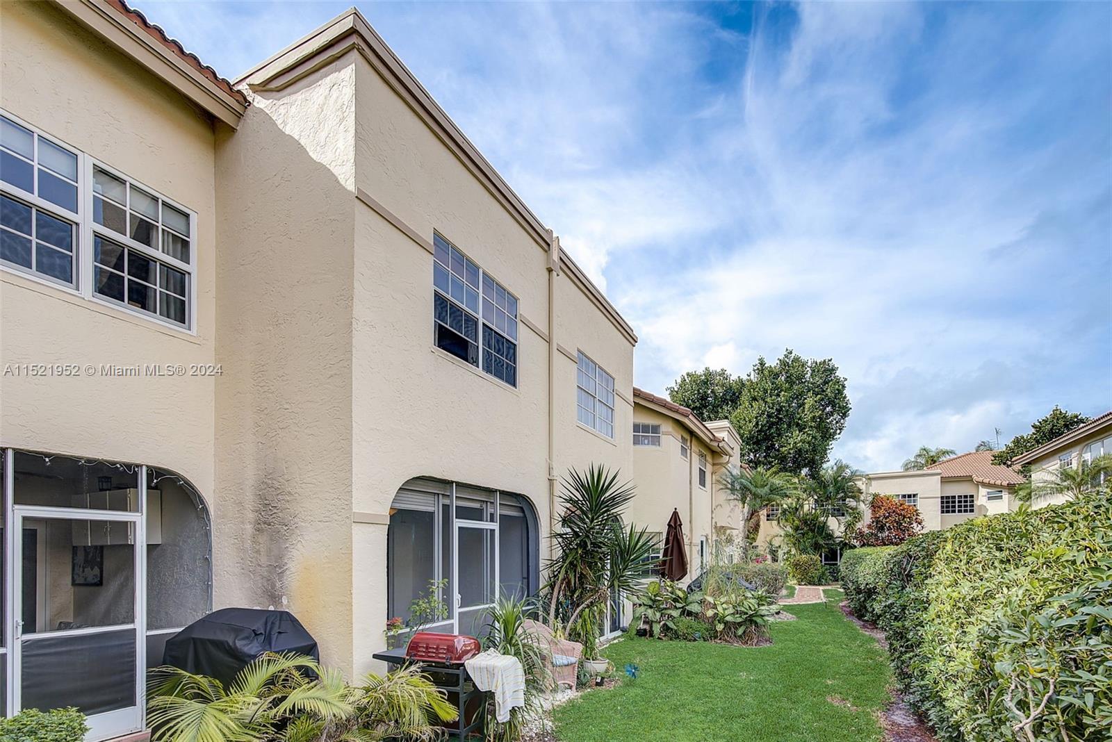 PLUM AT BOCA POINTE CONDO - Residential Lease