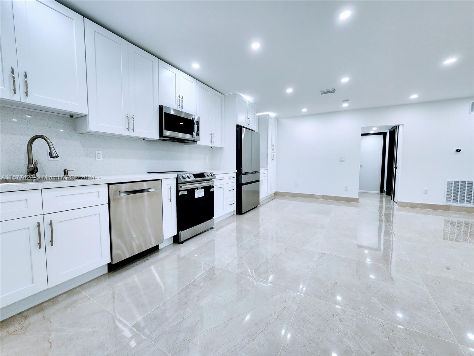 SANS SOUCI CONDO - Residential