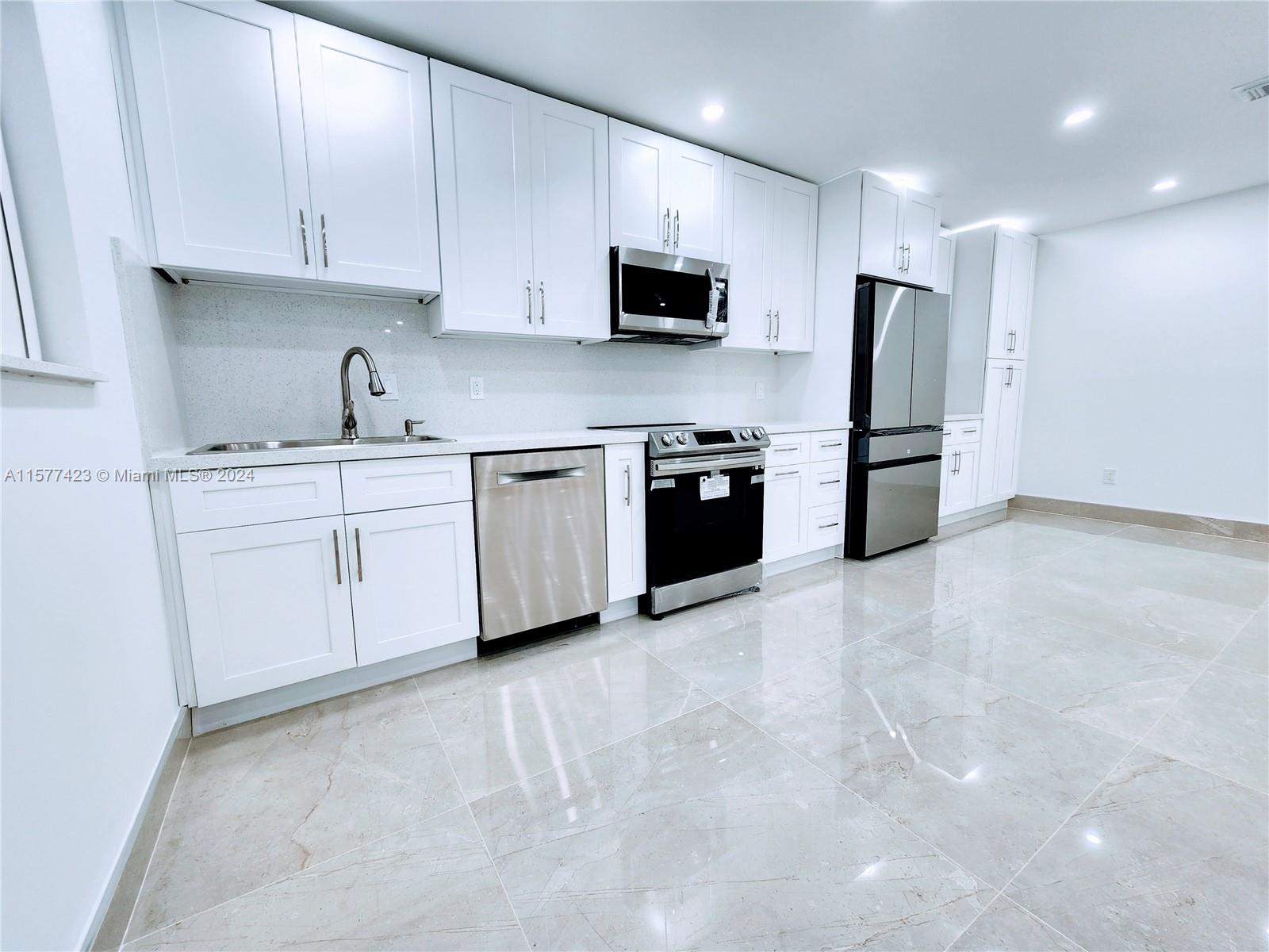 SANS SOUCI CONDO - Residential