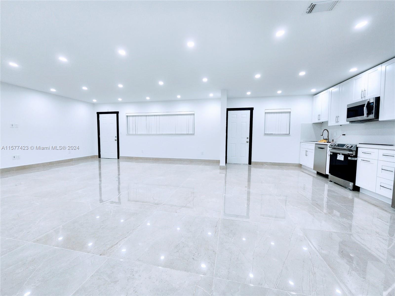 SANS SOUCI CONDO - Residential