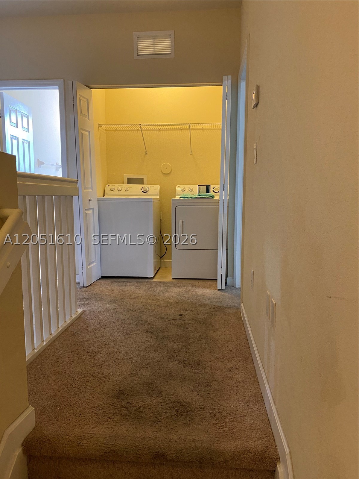 KENDALL COMMONS RESIDENTI - Residential Lease
