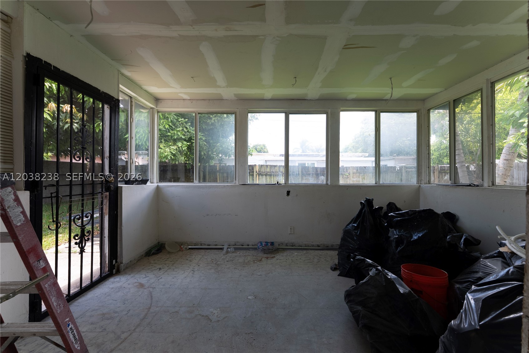 WEST MIAMI SHORES SEC D - Residential