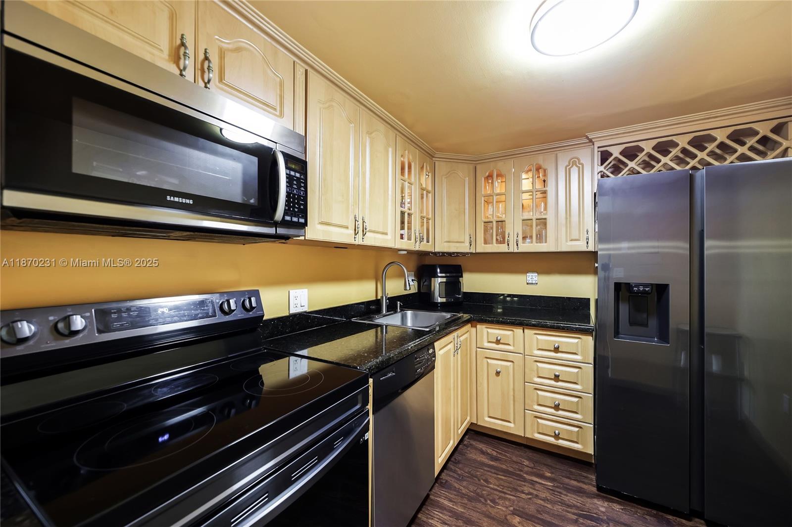 AVENTURA-ELDORADO CONDO - Residential