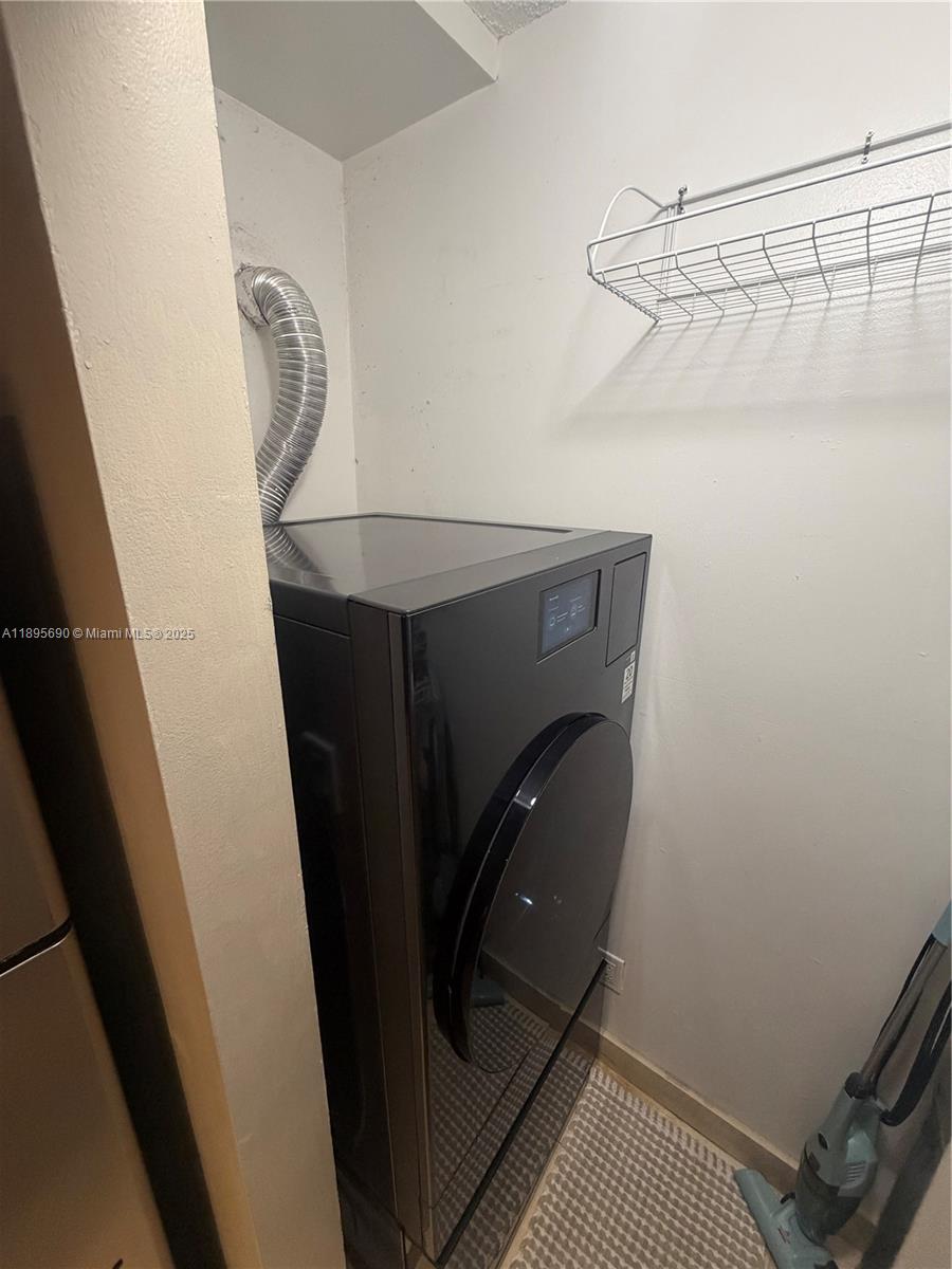 ISOLA CONDO - Residential Lease