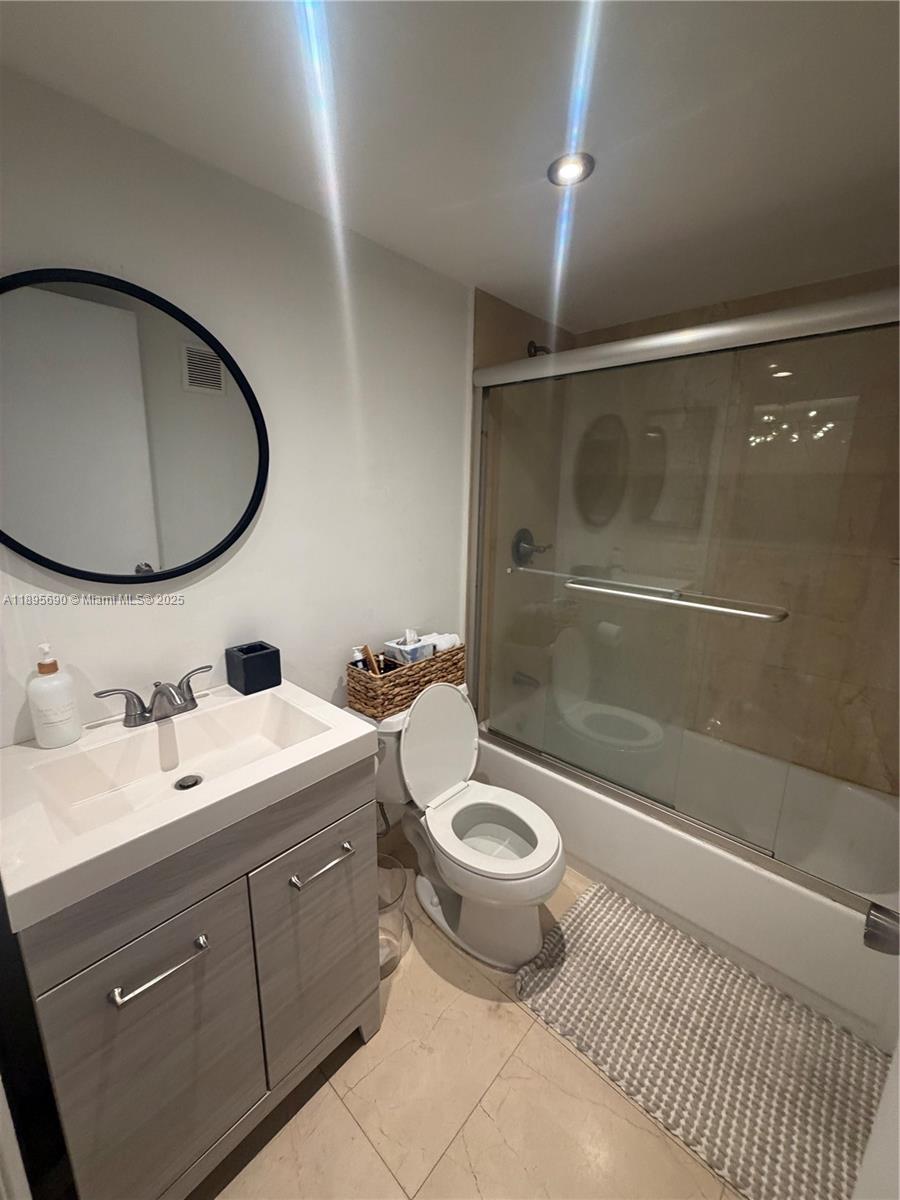 ISOLA CONDO - Residential Lease