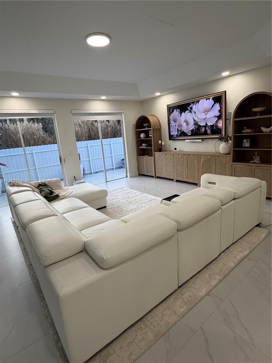 PONCE ESTATES SEC 2 - Residential