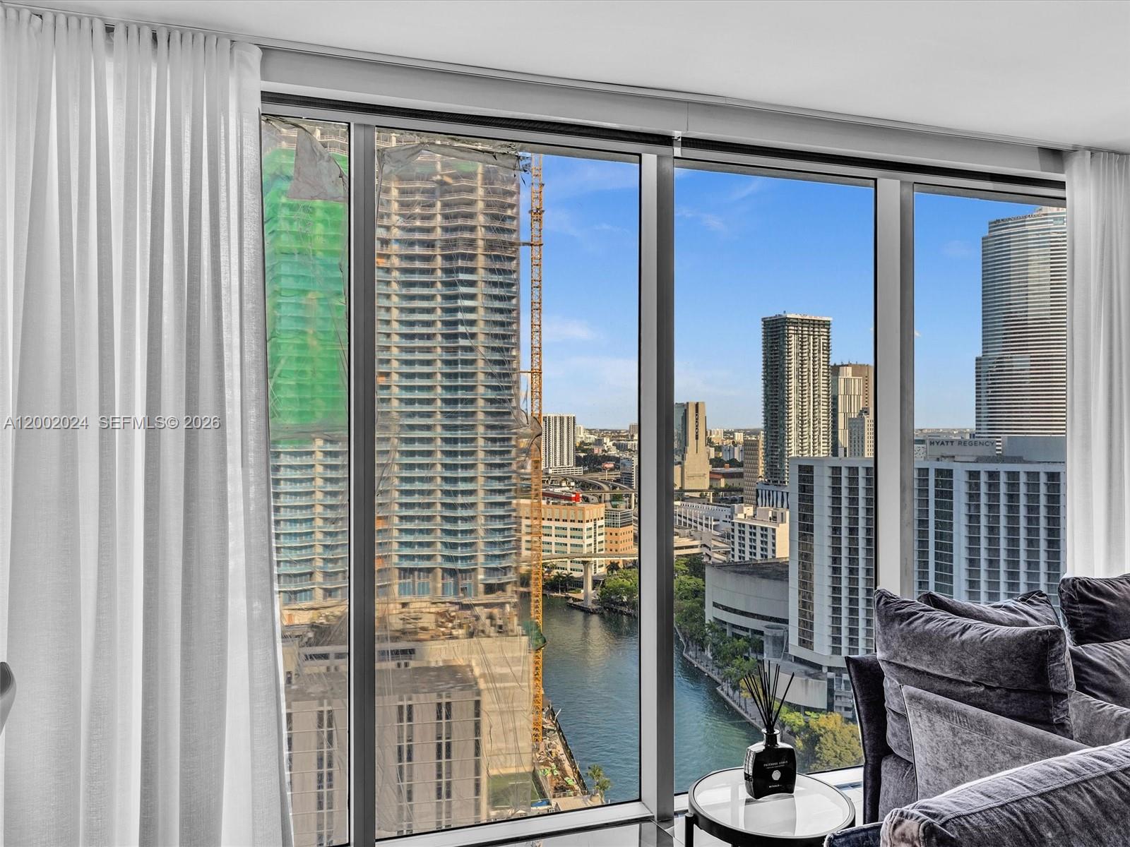 ICON BRICKELL CONDO NO 1 - Residential