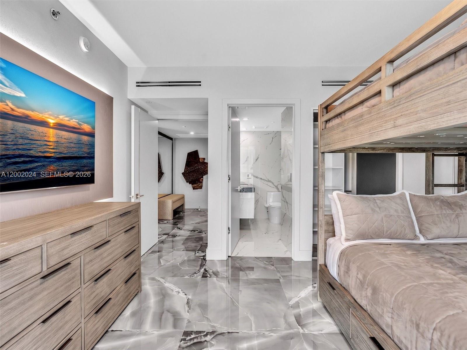 ICON BRICKELL CONDO NO 1 - Residential