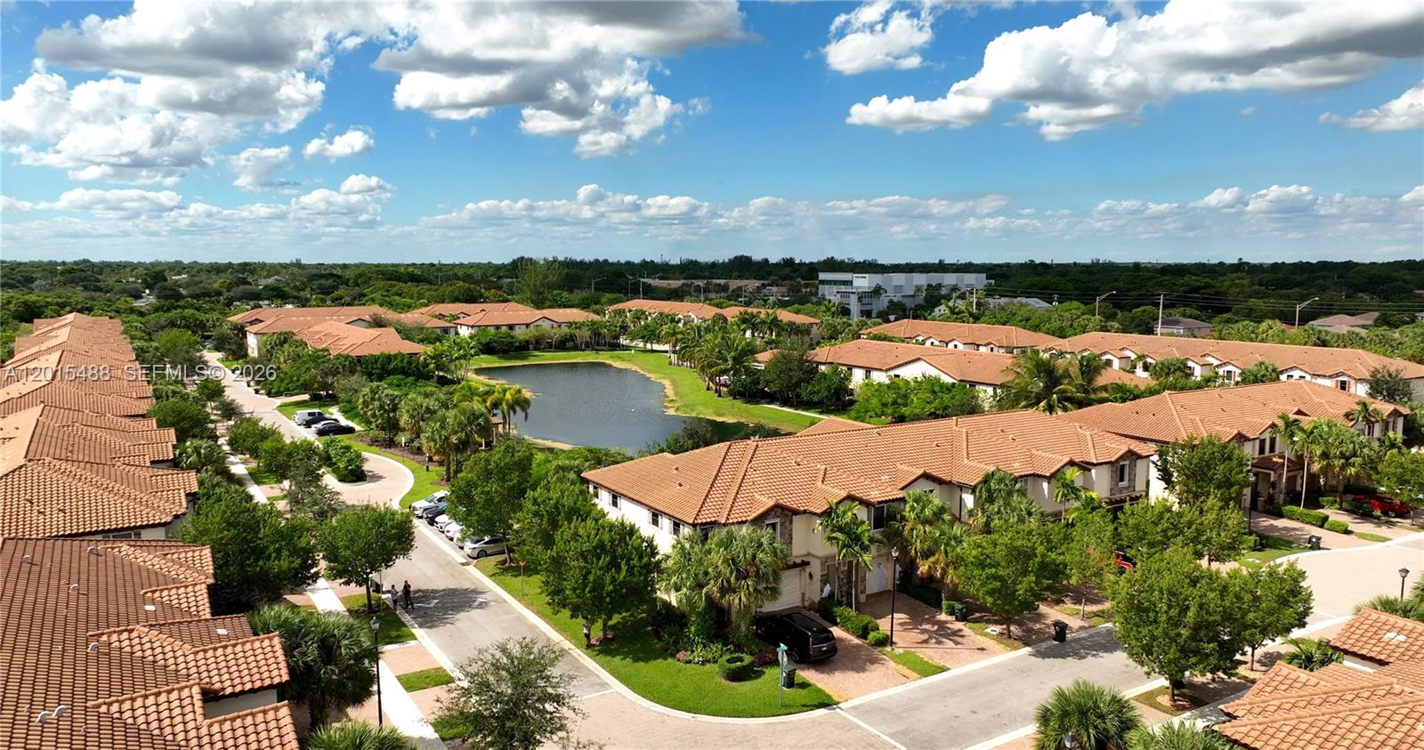 SIMONTON COURT - Residential