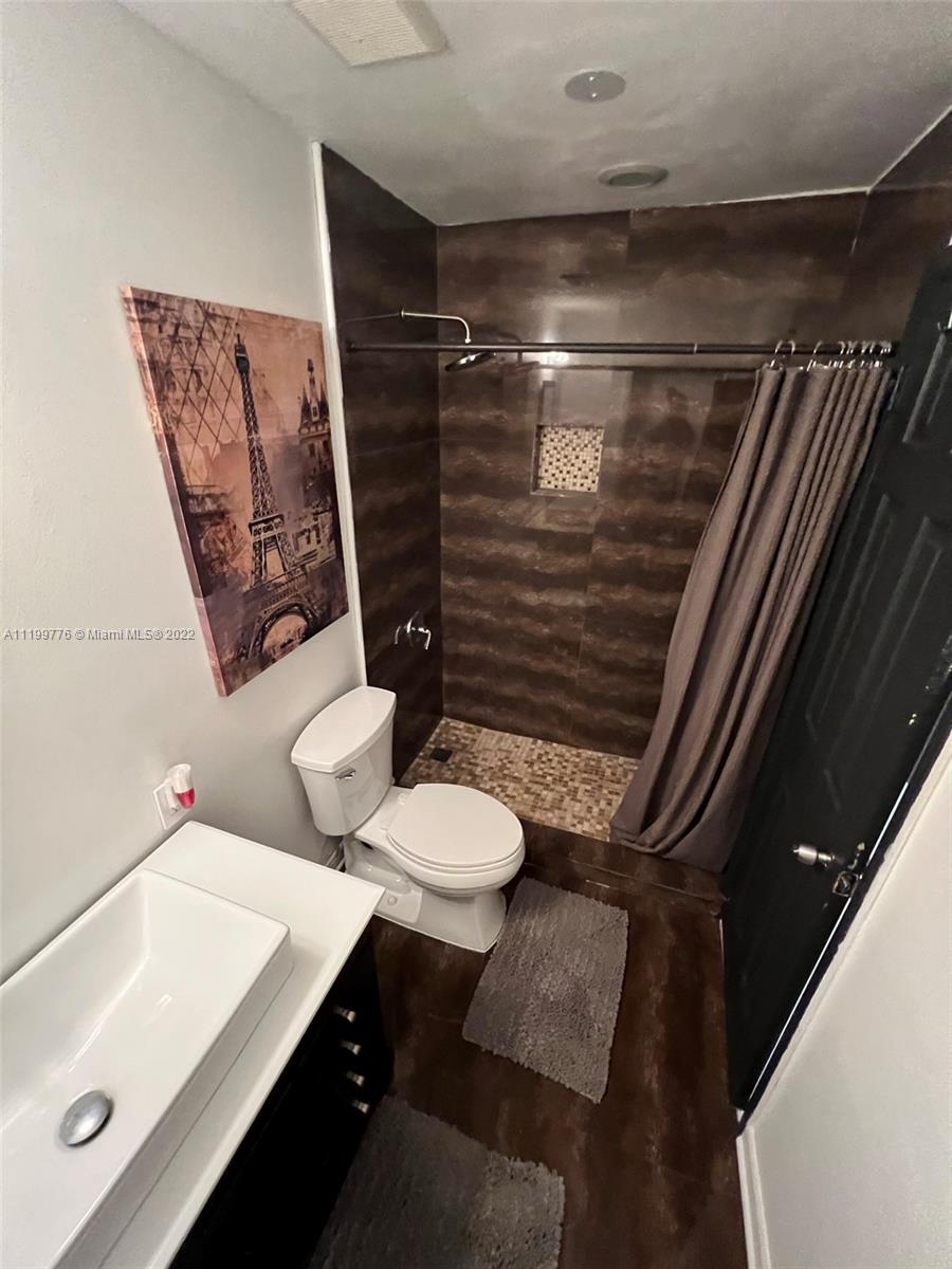 LAUDERDALE LAKES NORTHGAT - Residential