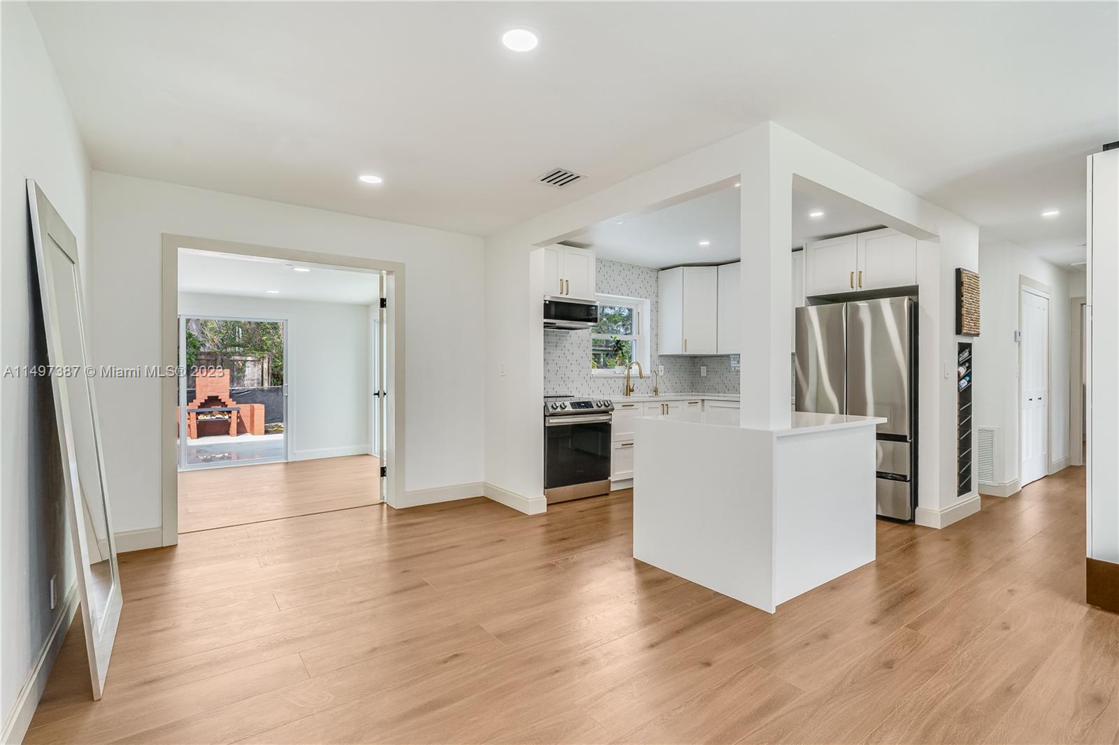 LYONS PARK - Residential