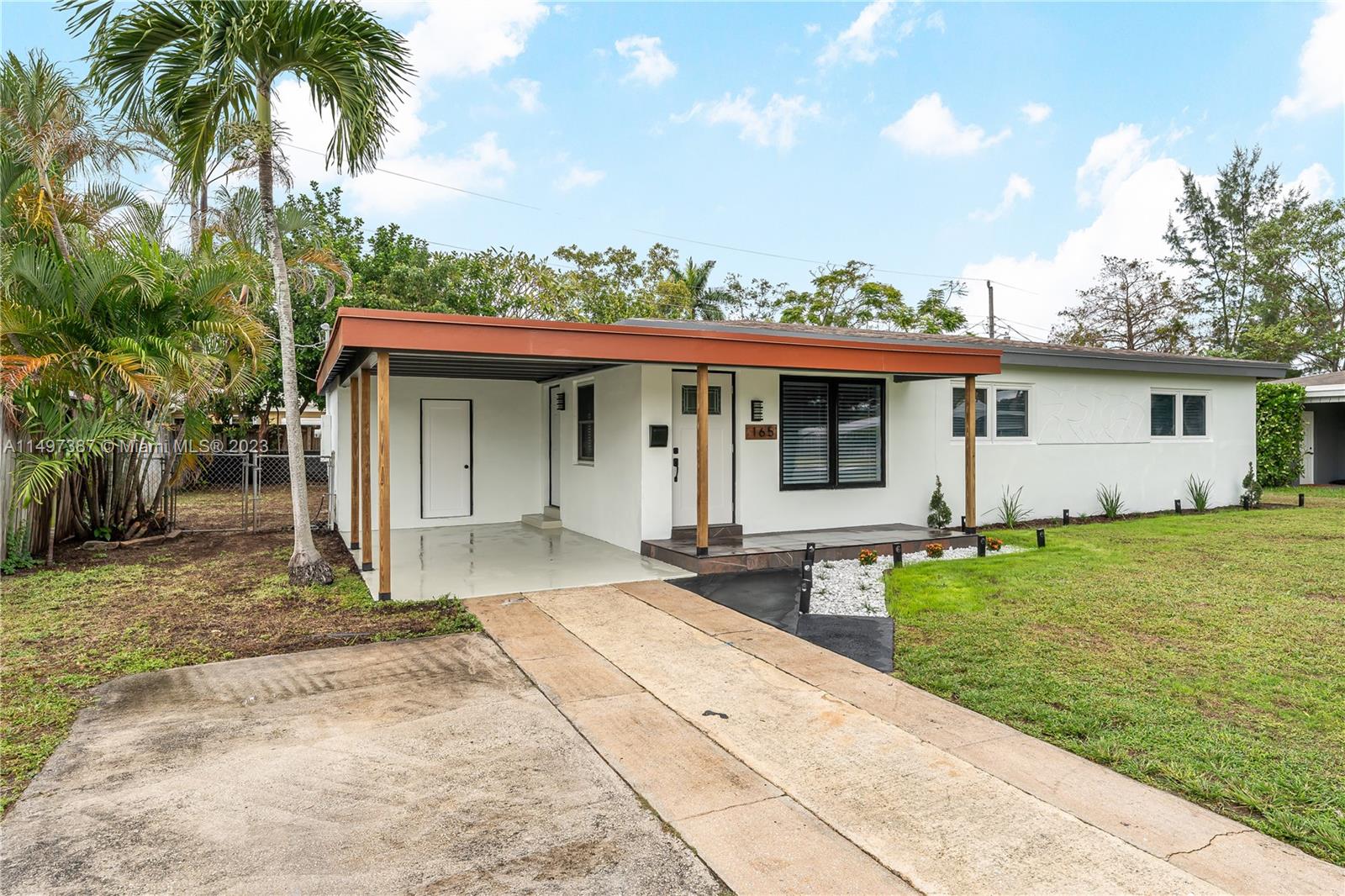 Welcome to your dream home in the heart of vibrant Lyons Park, a community where convenience and functionality harmoniously converge. Meticulously renovated, this property seamlessly blends style and practicality in its fully updated rooms, baths, and kitchen. Ideally situated within a 10-minute drive from pristine beaches and in close proximity to schools, it offers a rare opportunity to experience the warmth of a sought-after community. Enjoy the convenience of central access to city amenities while reveling in the tranquility of life in Lyons Park.