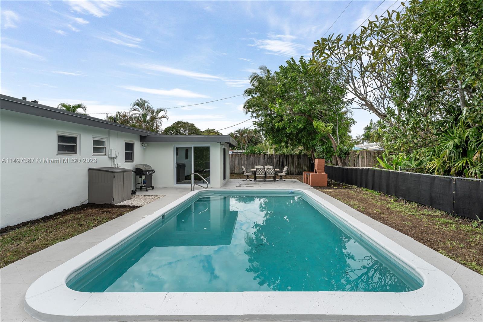 LYONS PARK - Residential