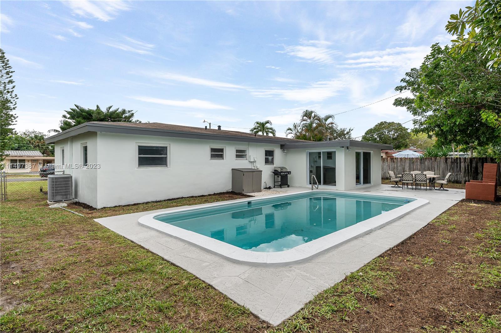 LYONS PARK - Residential