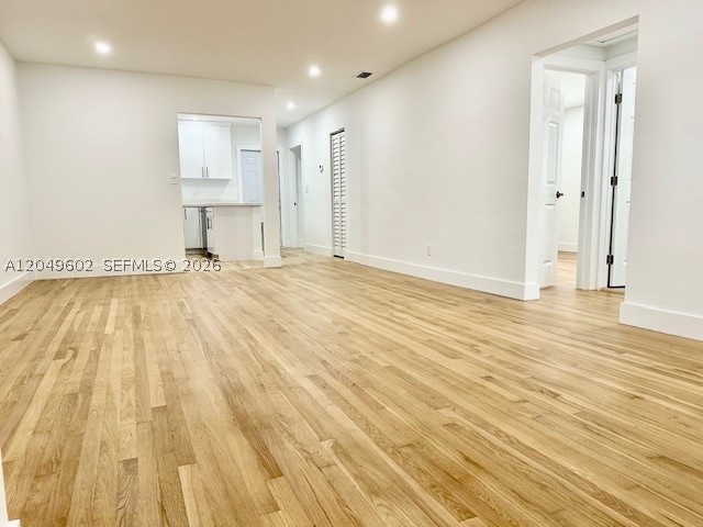 COCONUT GROVE SEC 1 - Residential Lease