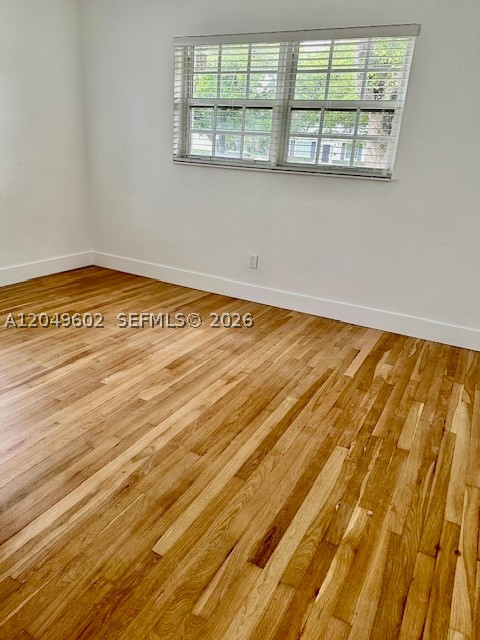 COCONUT GROVE SEC 1 - Residential Lease