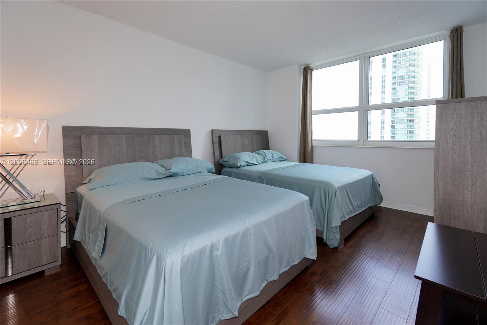 THE MARK ON BRICKELL COND - Residential Lease