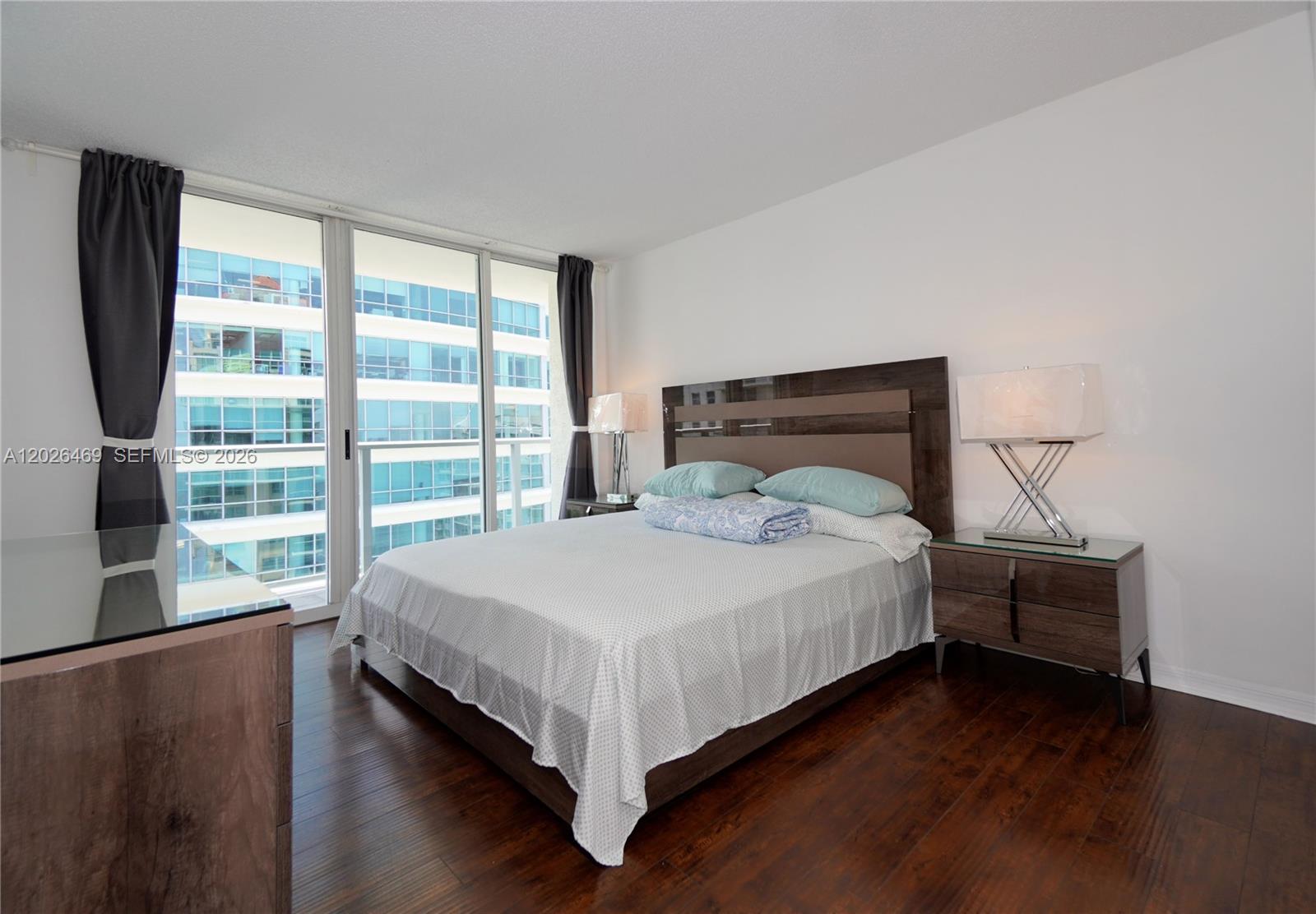 THE MARK ON BRICKELL COND - Residential Lease