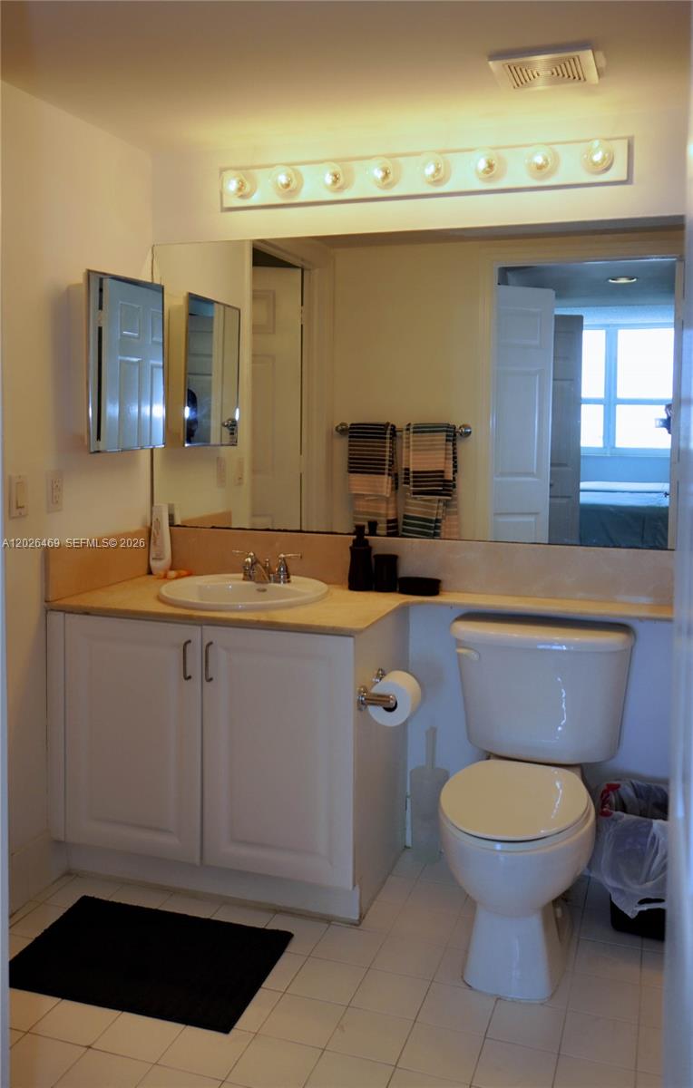 THE MARK ON BRICKELL COND - Residential Lease
