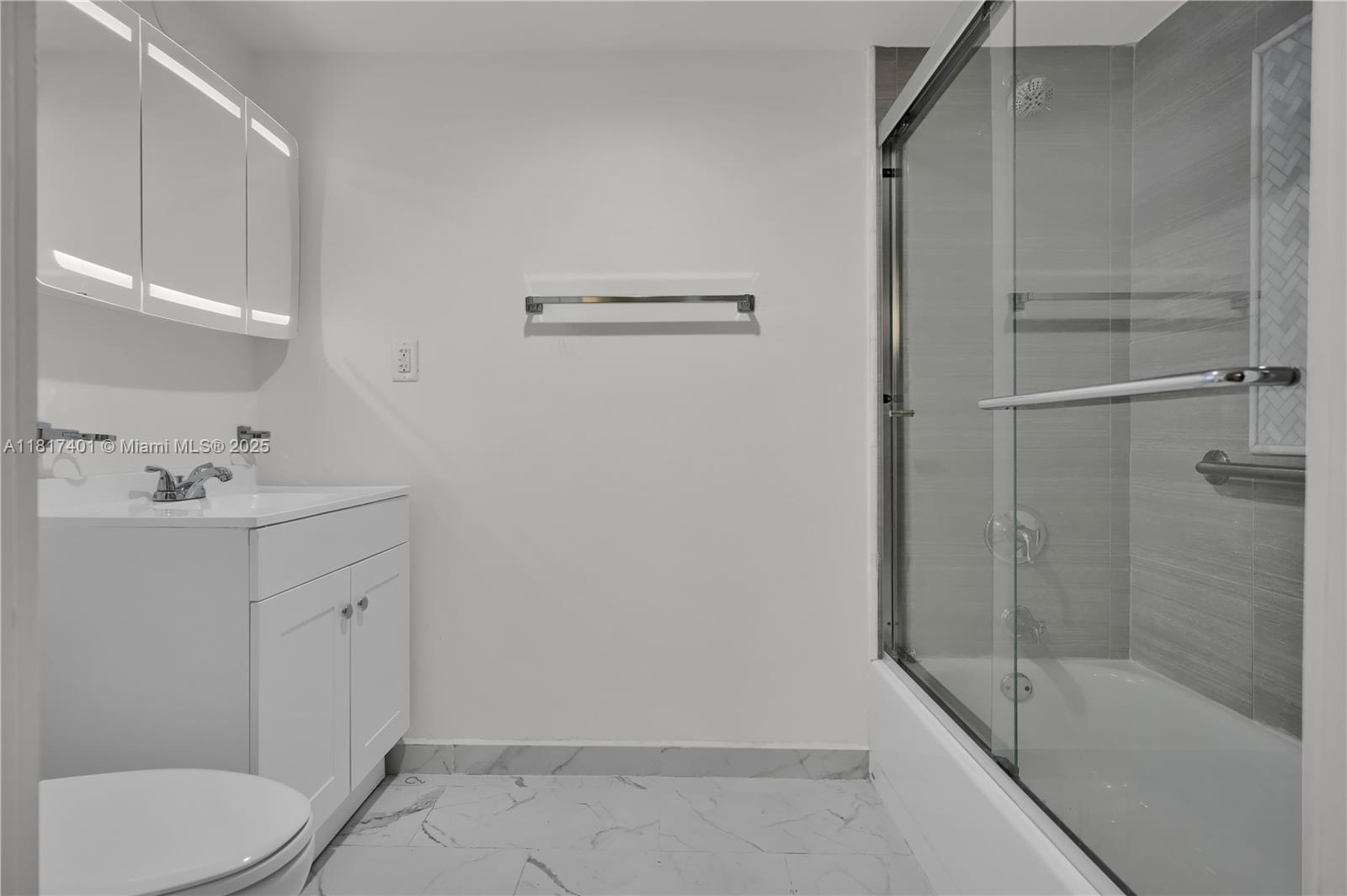 MIAMI BEACH IMPROVEMENT C - Residential Lease