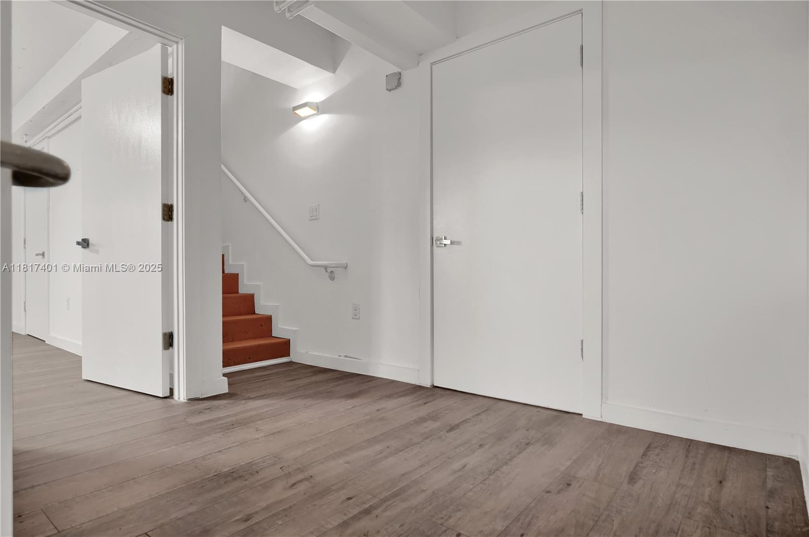 MIAMI BEACH IMPROVEMENT C - Residential Lease