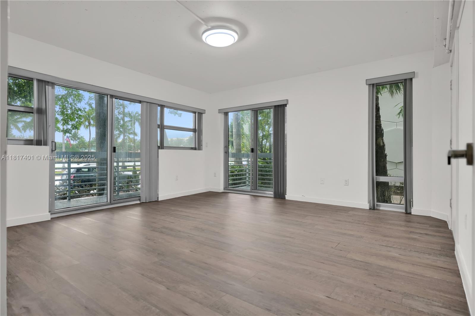 MIAMI BEACH IMPROVEMENT C - Residential Lease