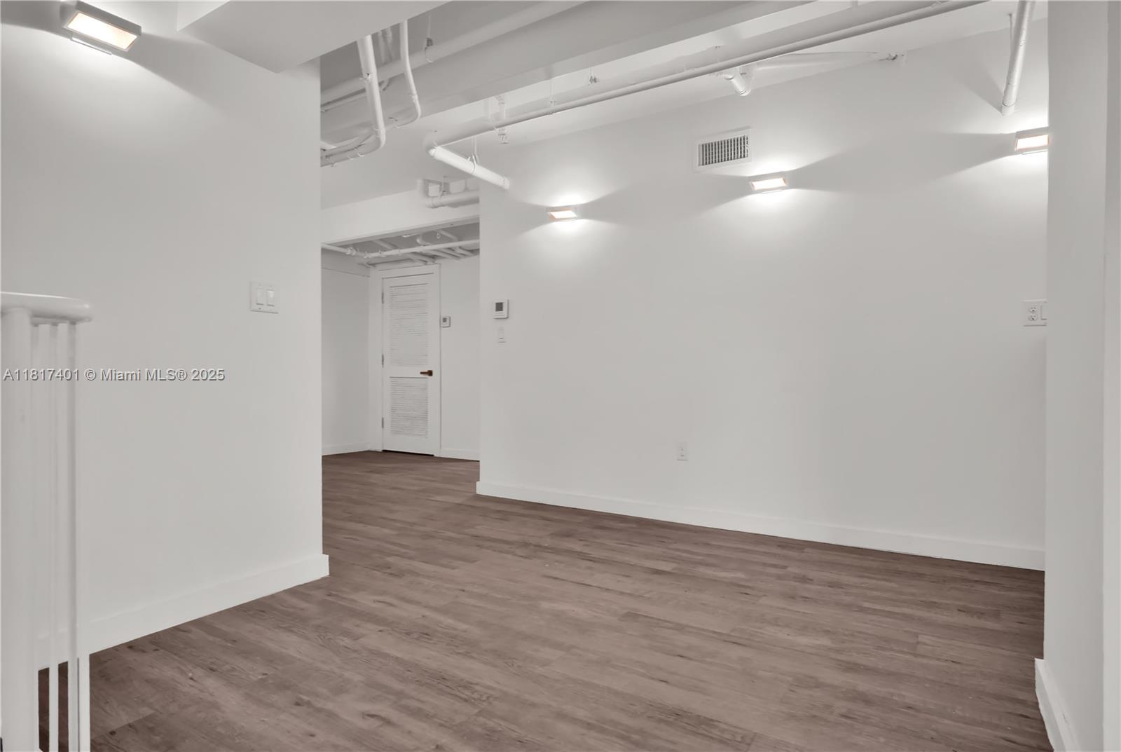 MIAMI BEACH IMPROVEMENT C - Residential Lease