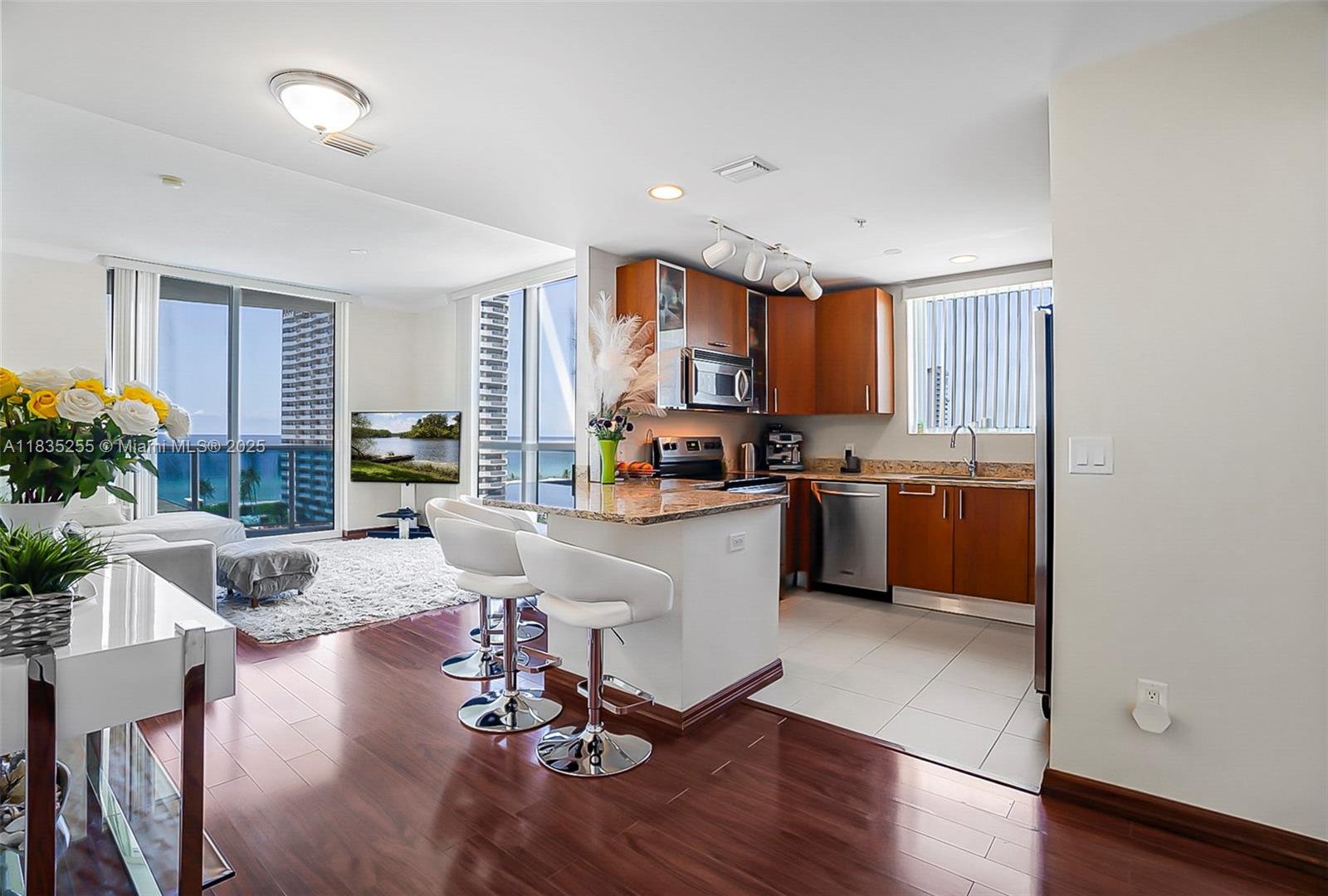 OCEAN MARINE YACHT CLUB C - Residential