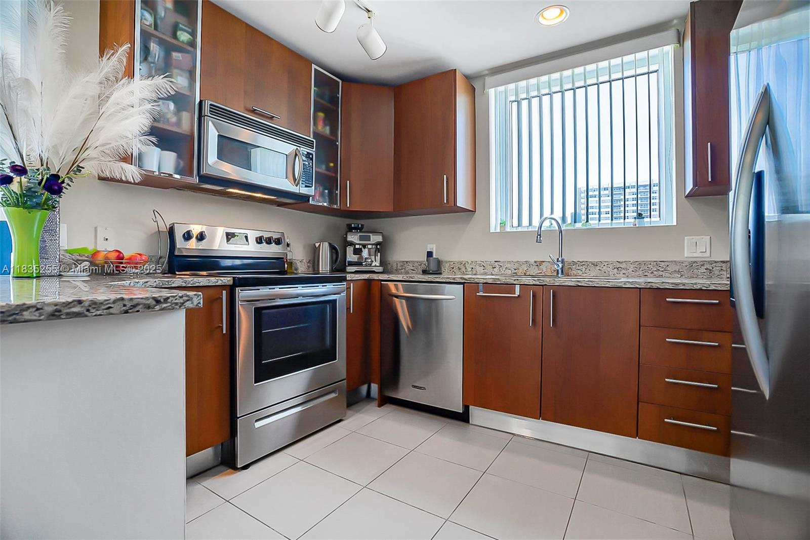 OCEAN MARINE YACHT CLUB C - Residential