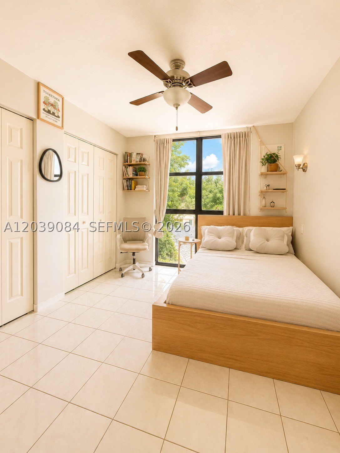 INTERNATIONAL PARK CONDO - Residential