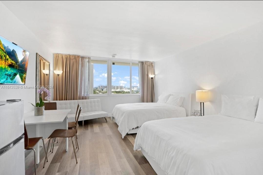 INVESTORS ! SHORT TERM RENTAL INVESTMENT STUDIO, HOTEL PROGRAM YOU CAN RENT YOUR OWN AIRBNB, AMAZING AMENITIS, RESTAURANT, POOL, BAR,VALET,GYM IMPACT WINDOWS , HOA INCLUDES ELECTRIC, CABLE, INTERNET AND WATER CASH ONLY SELLER MOTIVATED ALSO UNIT #742,#743