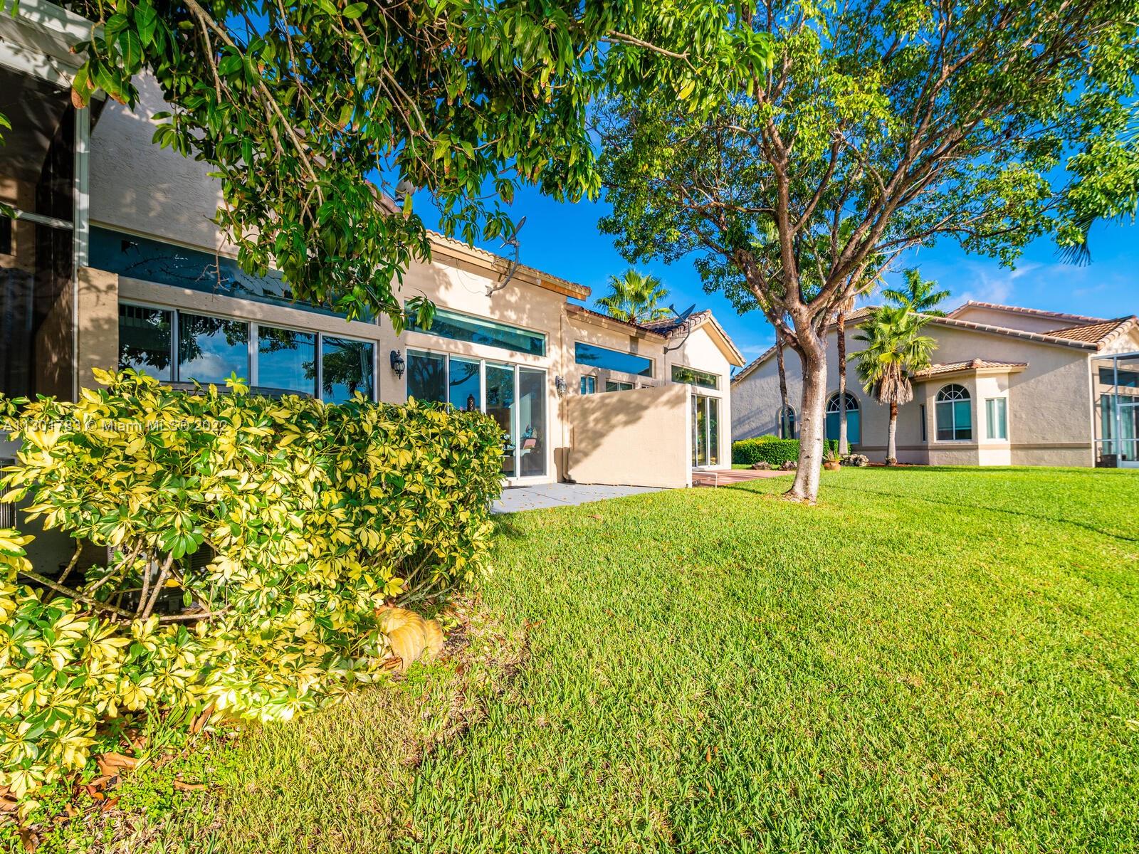 MADISON LAKES - Residential