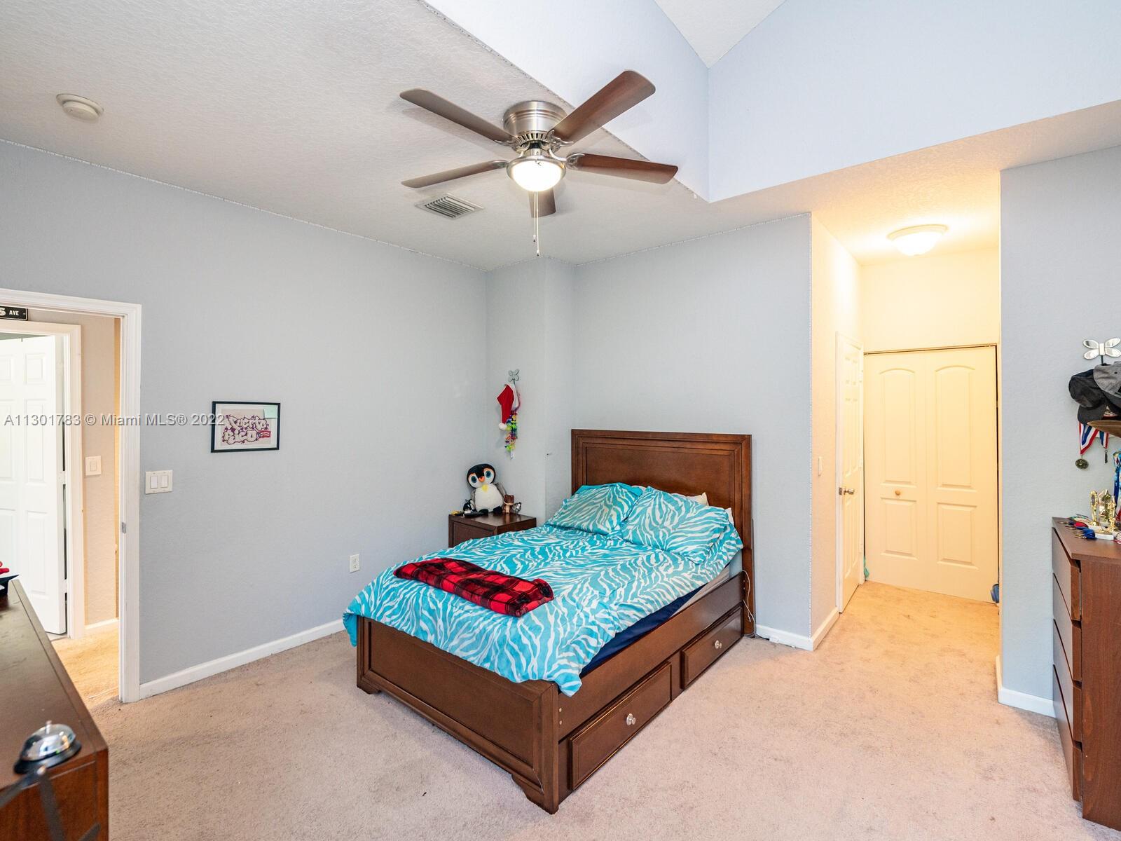 MADISON LAKES - Residential