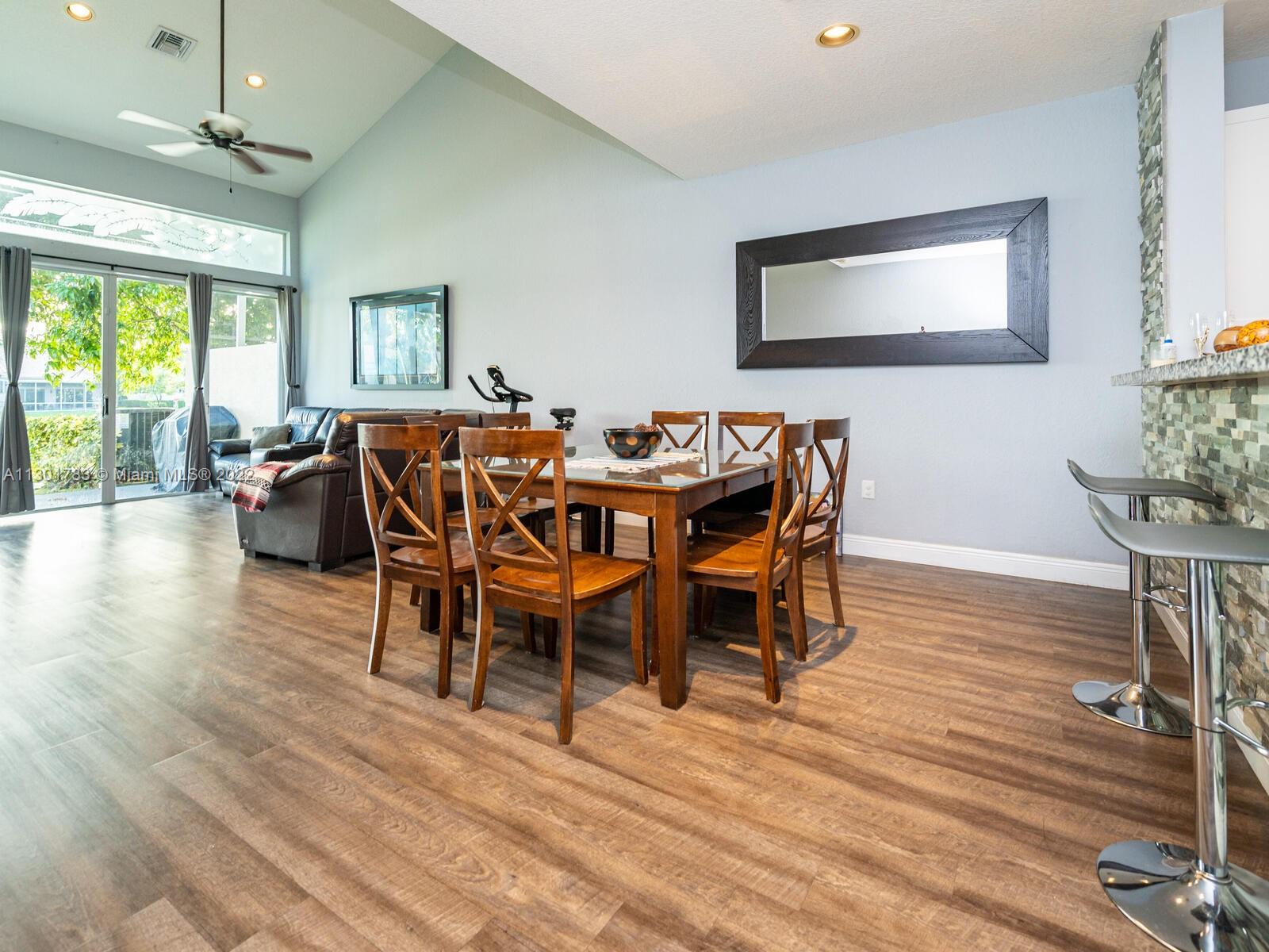 MADISON LAKES - Residential