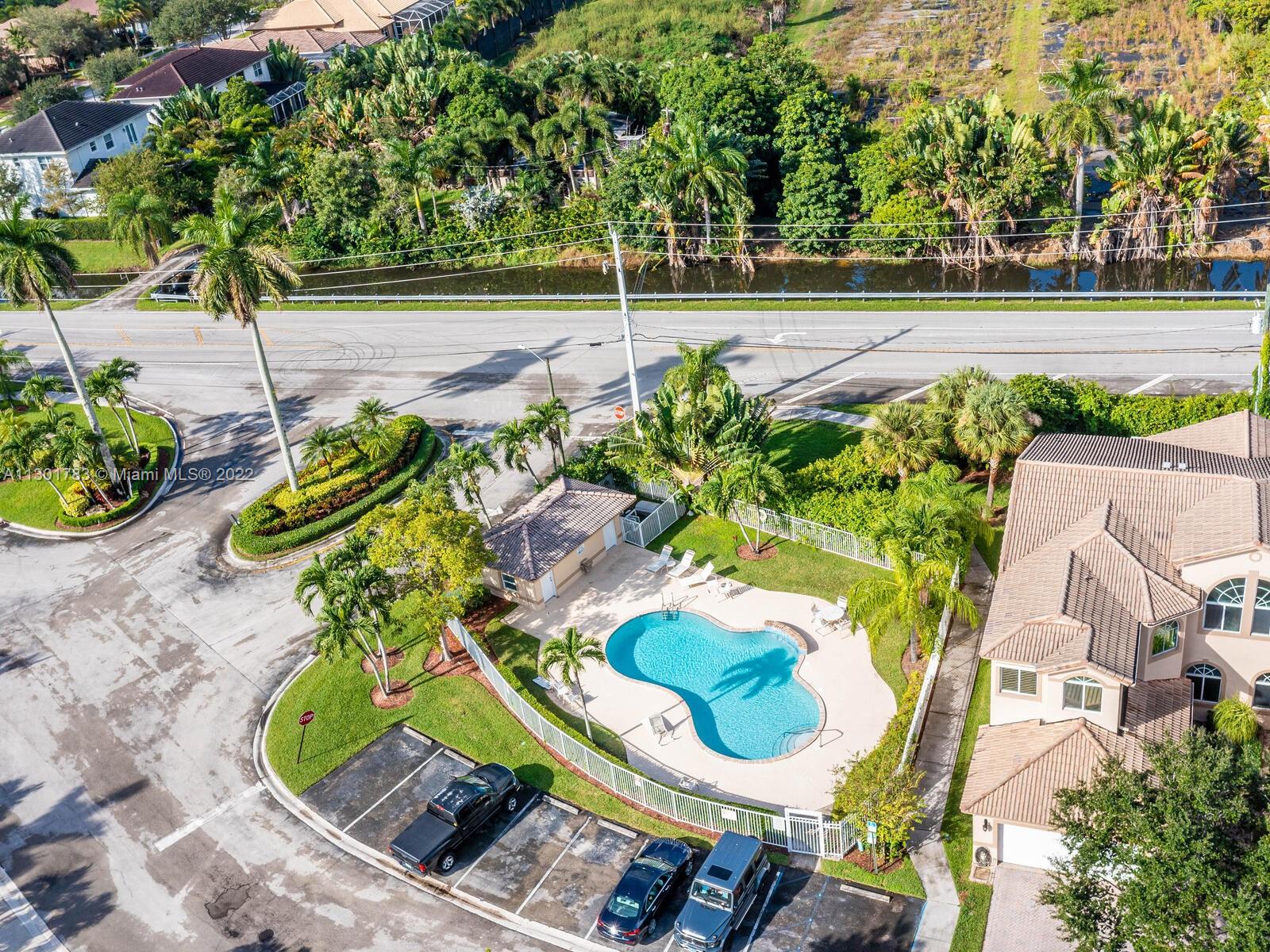 MADISON LAKES - Residential
