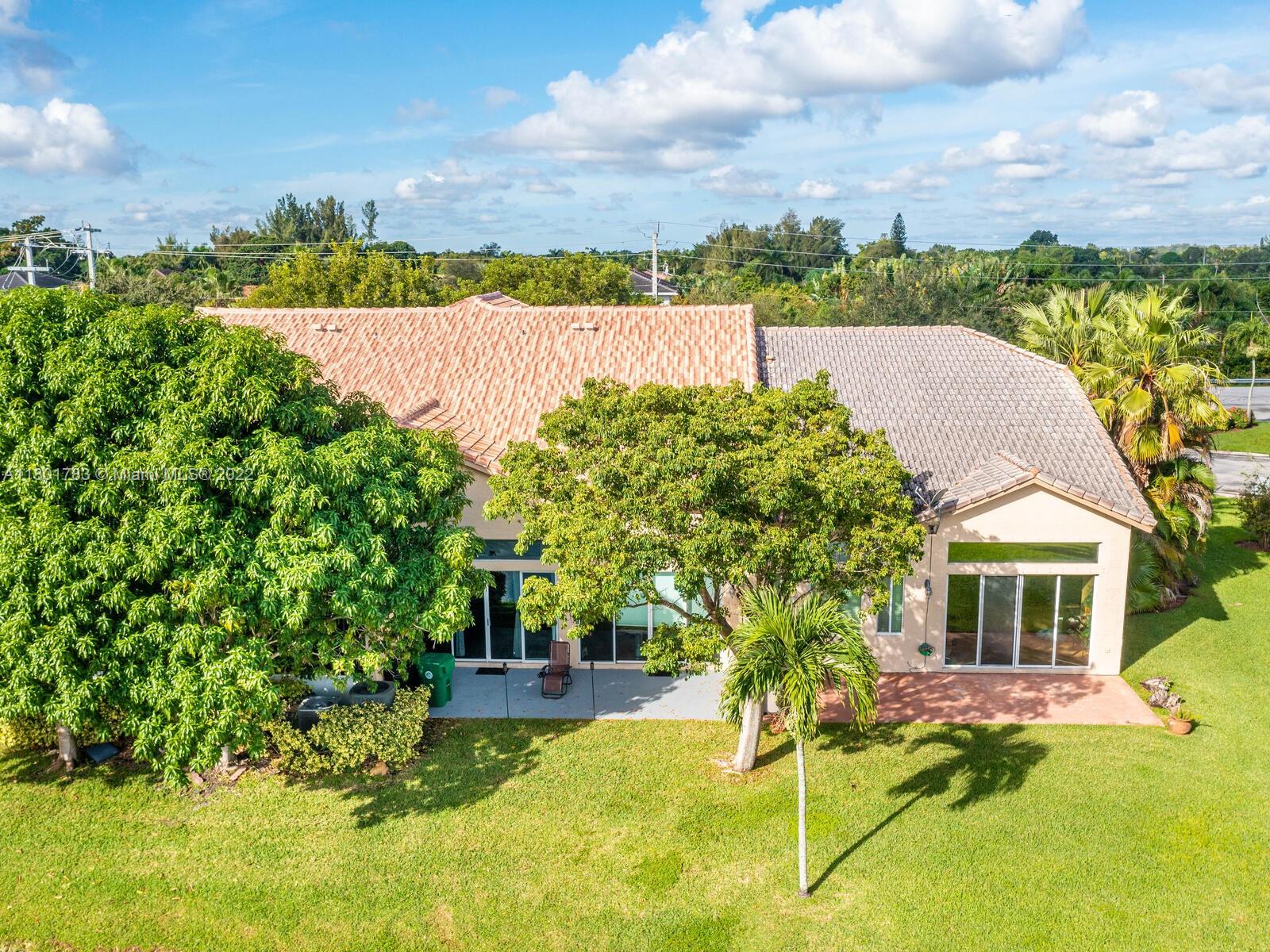 MADISON LAKES - Residential