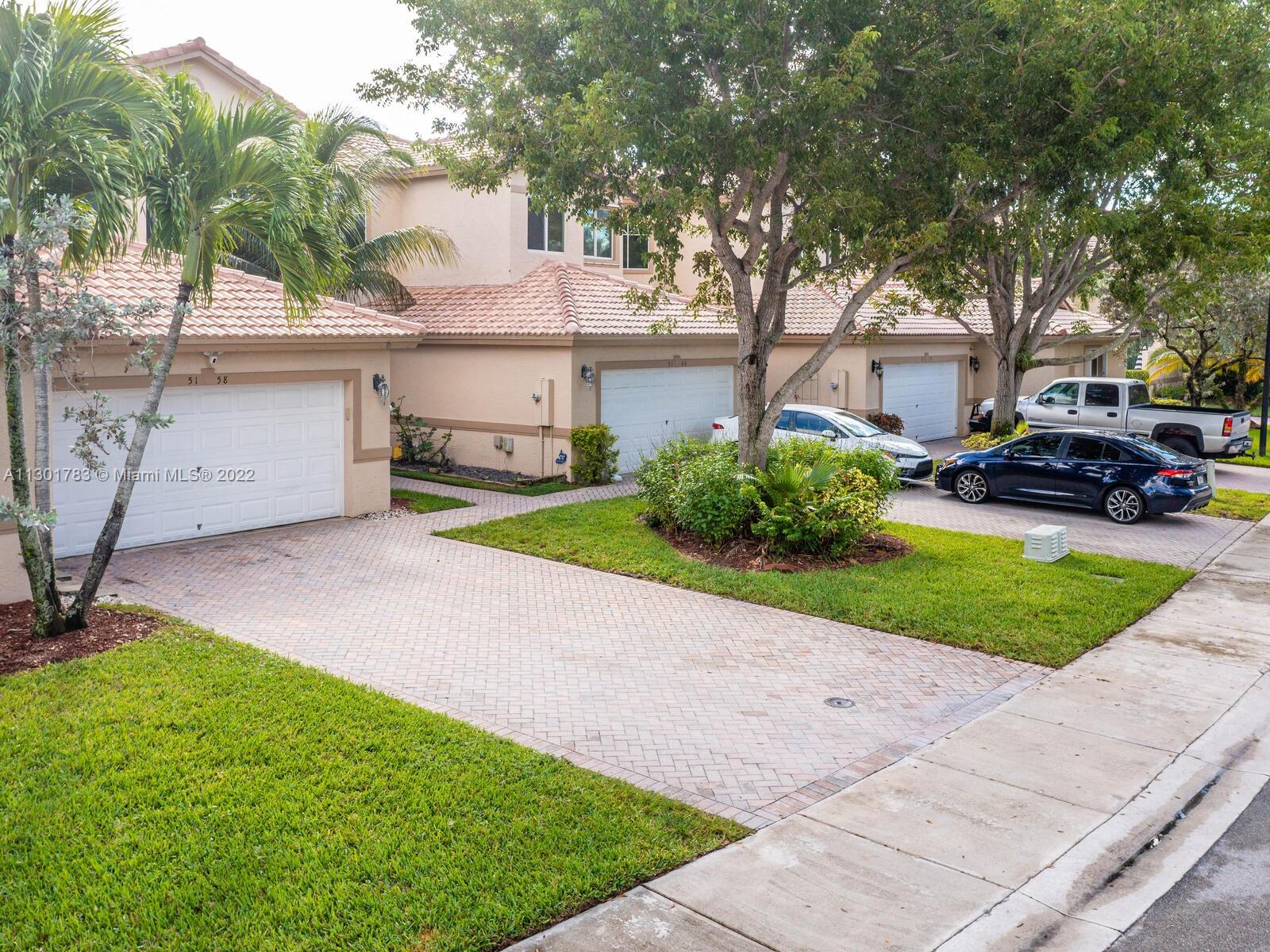 MADISON LAKES - Residential