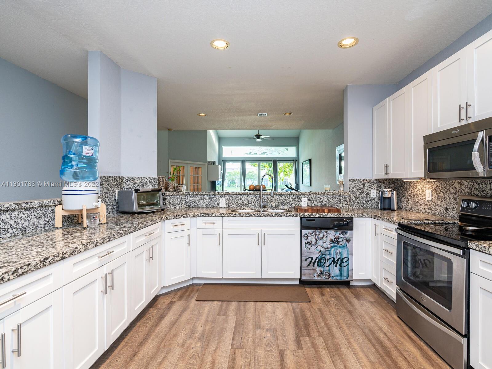MADISON LAKES - Residential