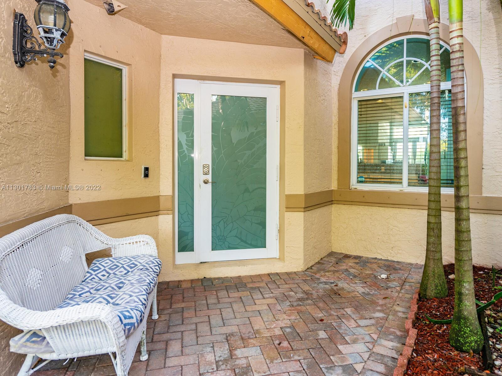 MADISON LAKES - Residential