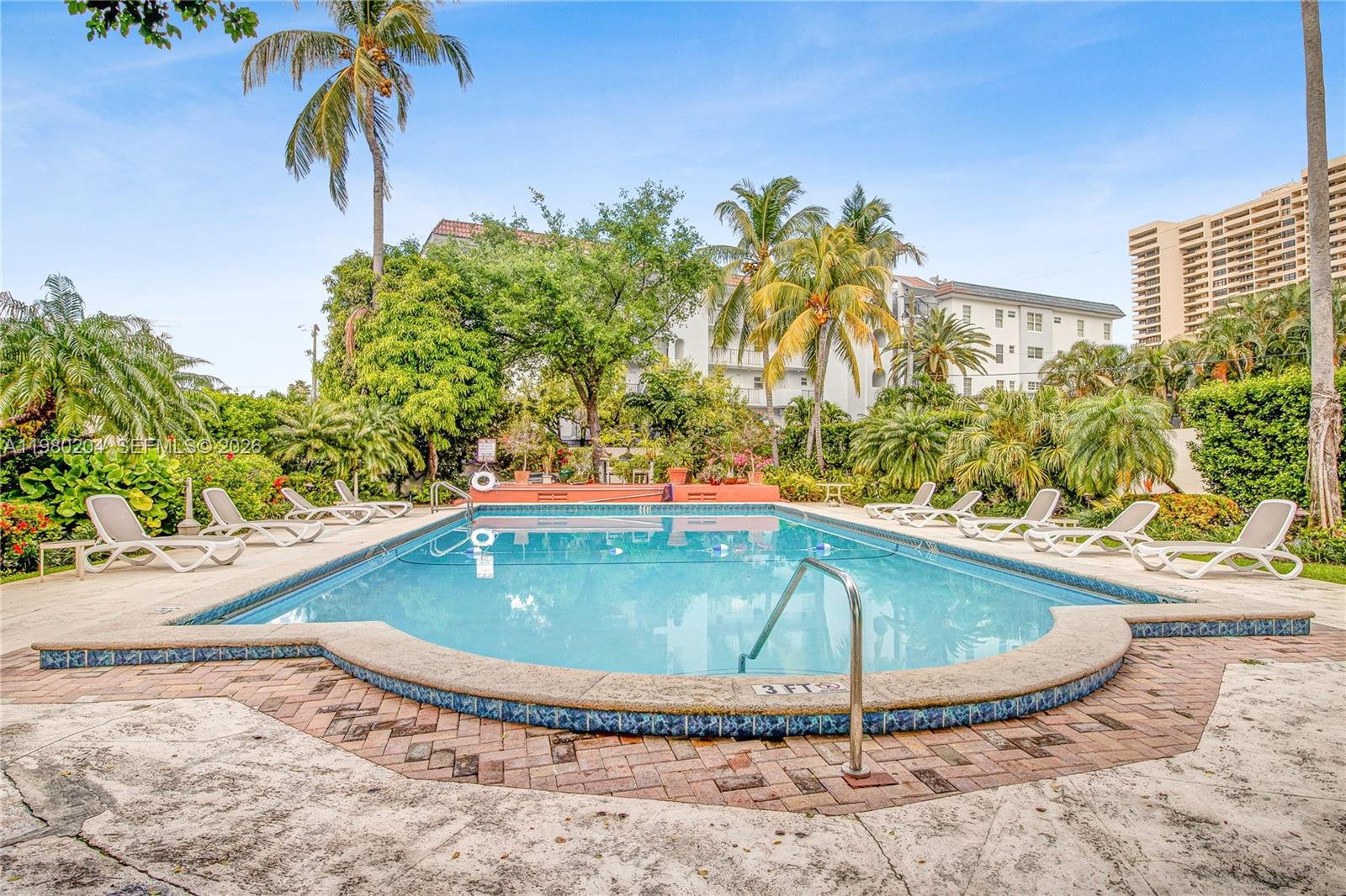 THE MANTELL CONDO - Residential