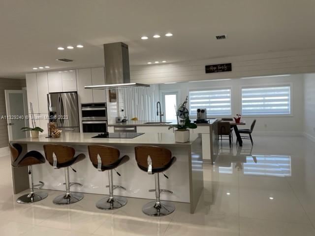 MIAMI LAKES LOCH NESS SEC - Residential