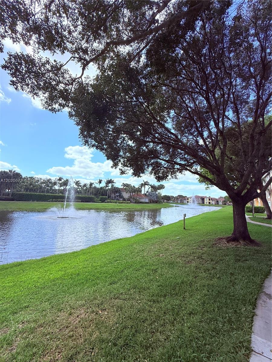MURANO AT DELRAY BEACH CO - Residential Lease