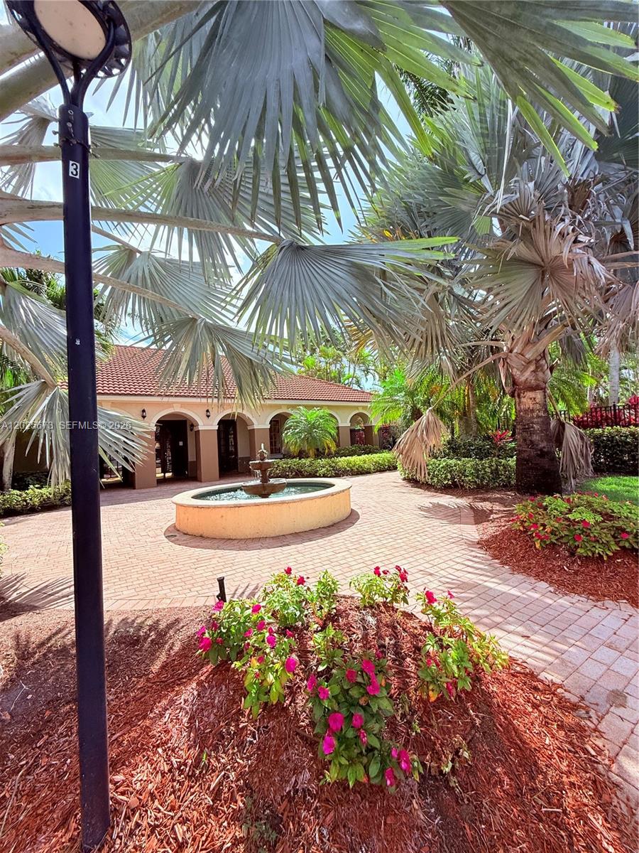 MURANO AT DELRAY BEACH CO - Residential Lease