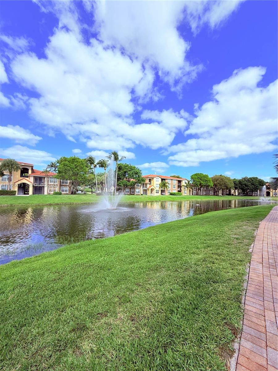MURANO AT DELRAY BEACH CO - Residential Lease