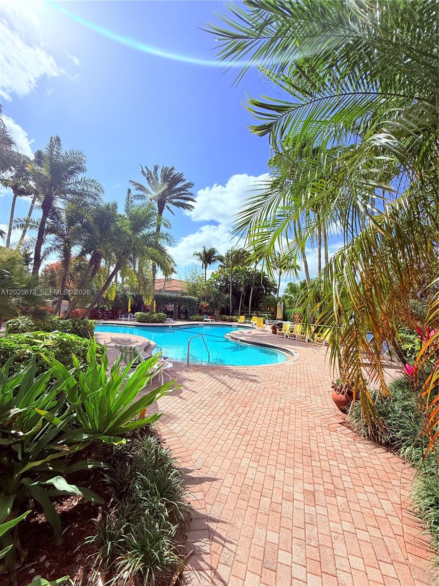 MURANO AT DELRAY BEACH CO - Residential Lease